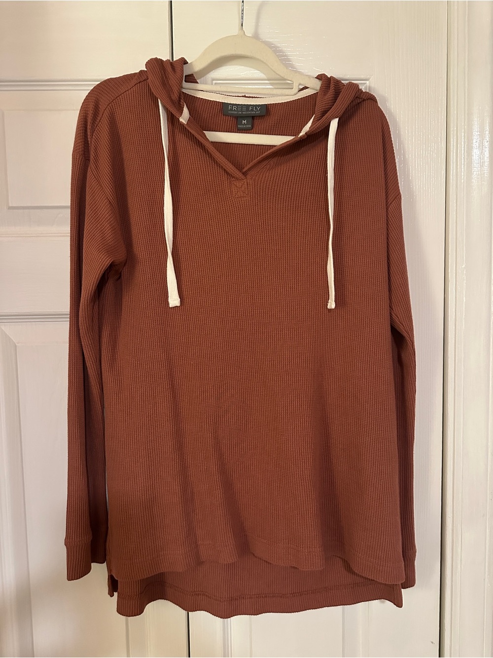 Freefly Women’s Rust Hooded lightweight Pullover Sweater